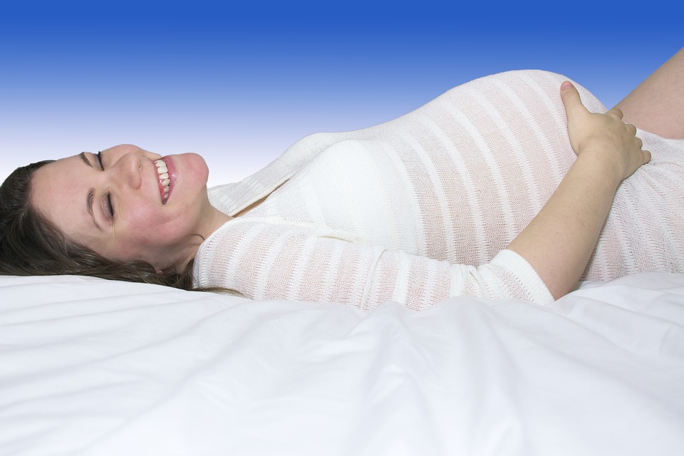 pregnancy, pregnant woman, back pain with pregnancy